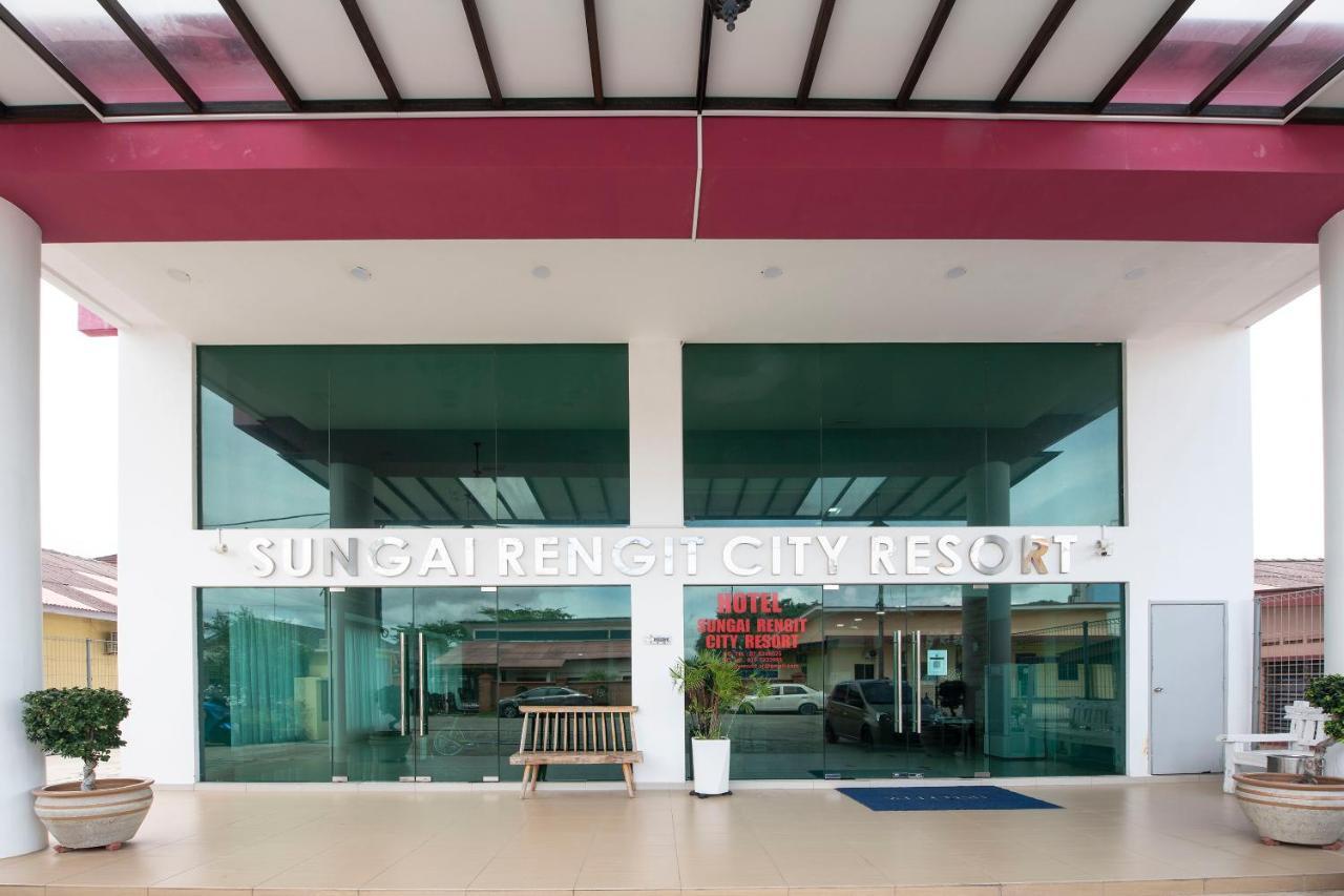 Oyo 90337 Sungai Rengit City Resort 3 Pengerang Exterior foto