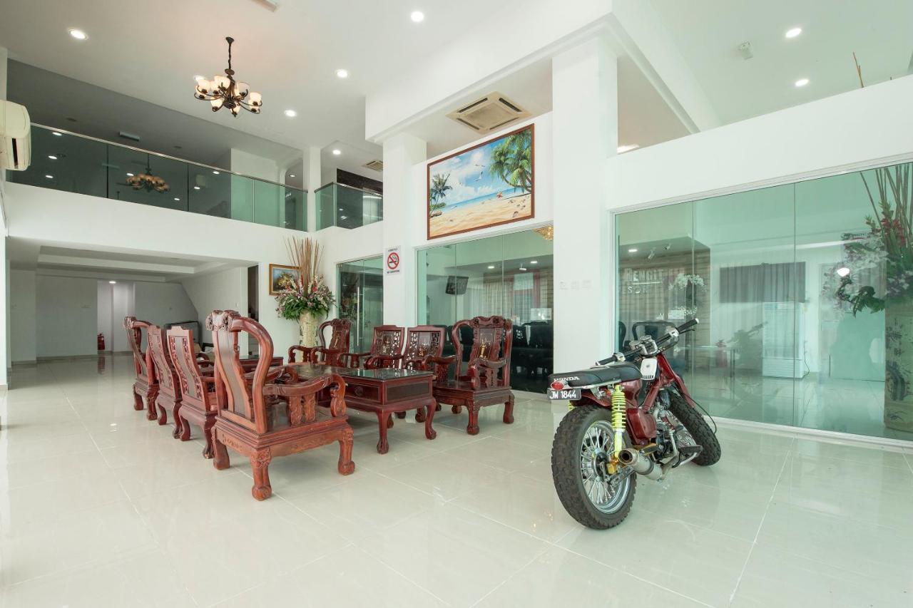 Oyo 90337 Sungai Rengit City Resort 3 Pengerang Exterior foto